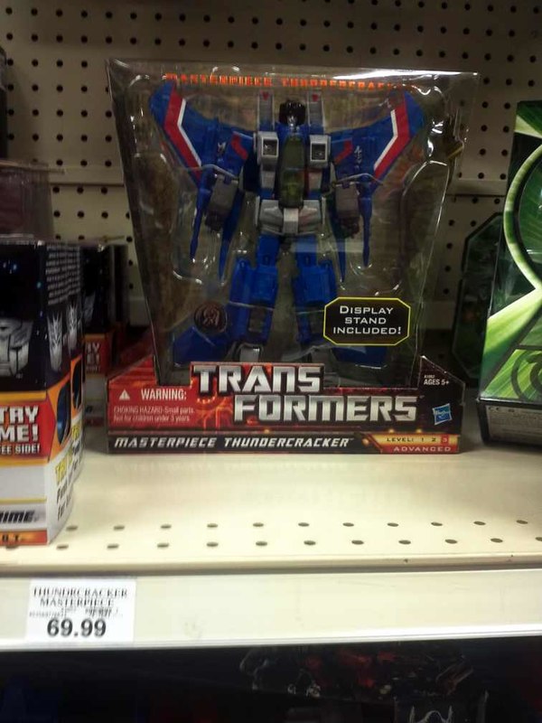 Transformers Masterpiece Thundercracker Toys R Us Exclusive In Hand Images  (10 of 13)